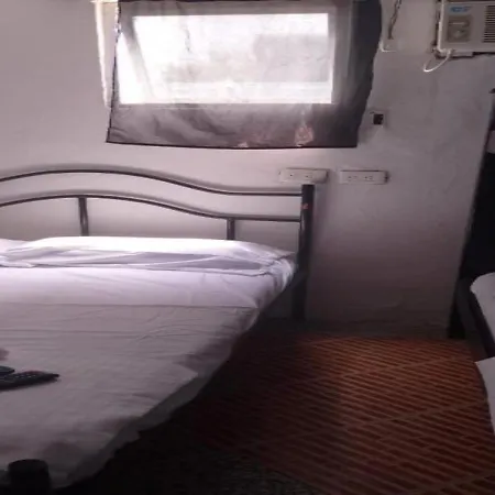 #10-33 Guest house