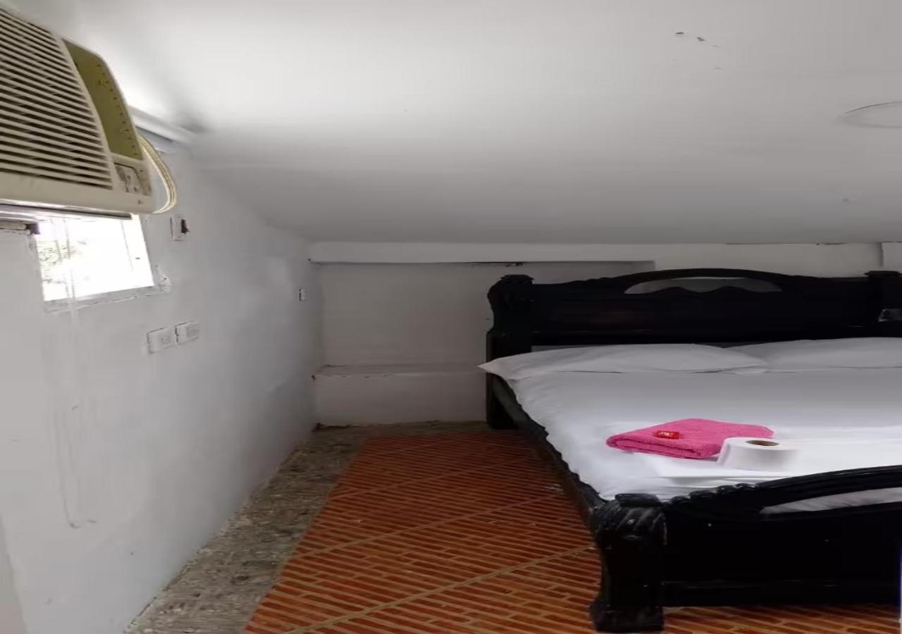 #10-33 Cartagena