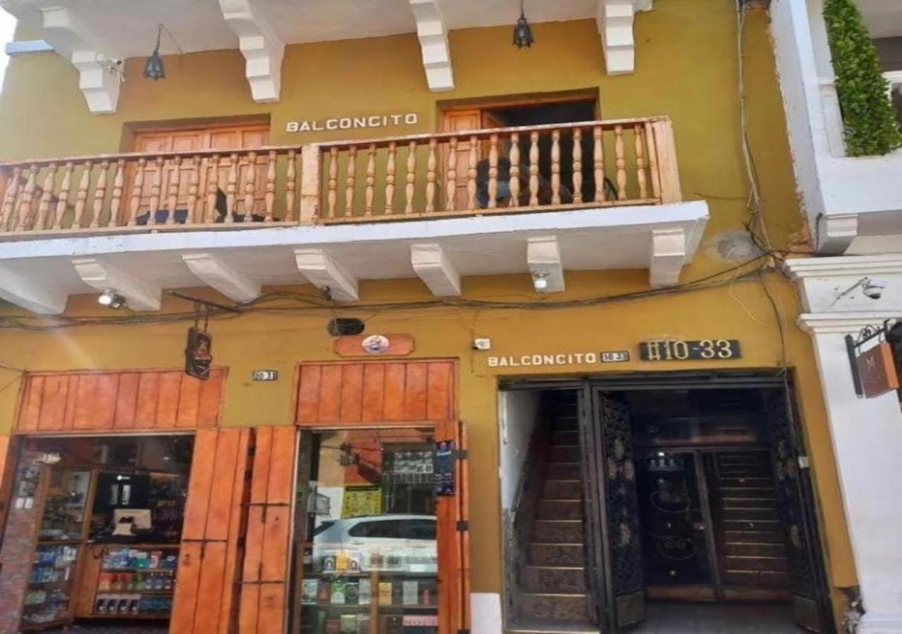 #10-33 * Cartagena
